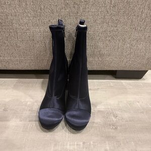 Elegant Navy Blue Ankle Boots